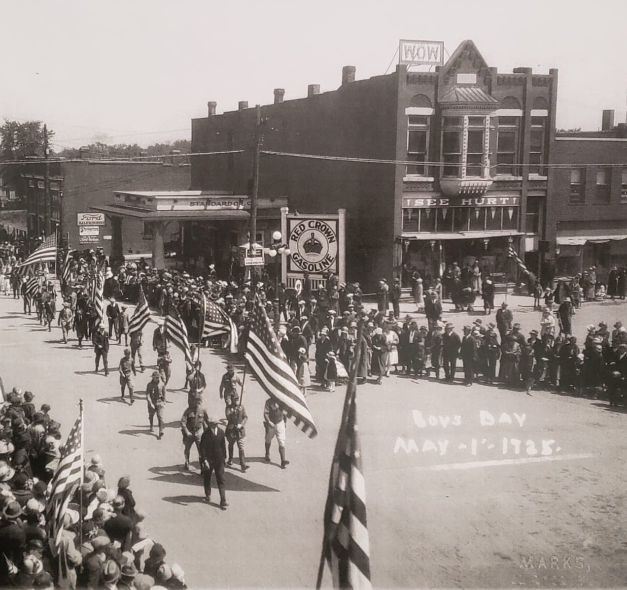 Parade on the Clinton square
